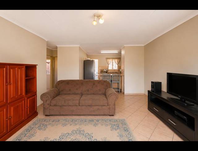 2 BEDROOM TOWNHOUSE FOR SALE IN ELARDUSPARK